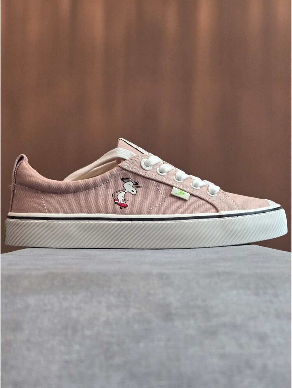 Cariuma x PEANUTS OCA Low "Snoopy Skate" - Rose Pink Canvas (100103R31W065) 6.5W